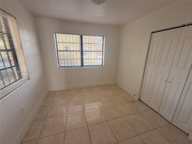 Building Photo - 3701 NW 24th Ave