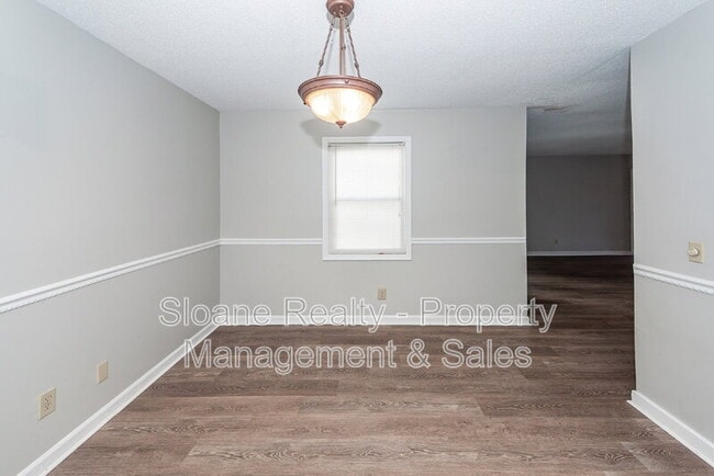 Building Photo - 40 Meander Row