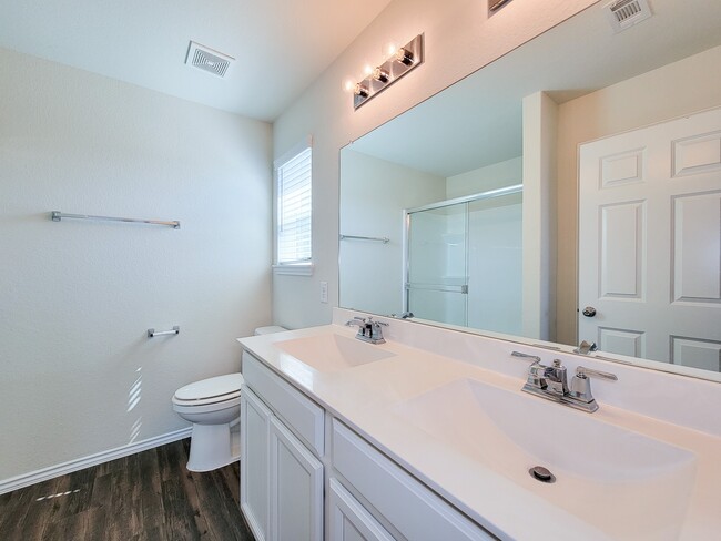 Building Photo - 5627 Savanna Pasture Rd