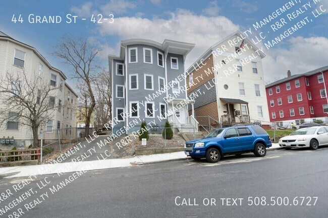 Building Photo - 44 Grand St