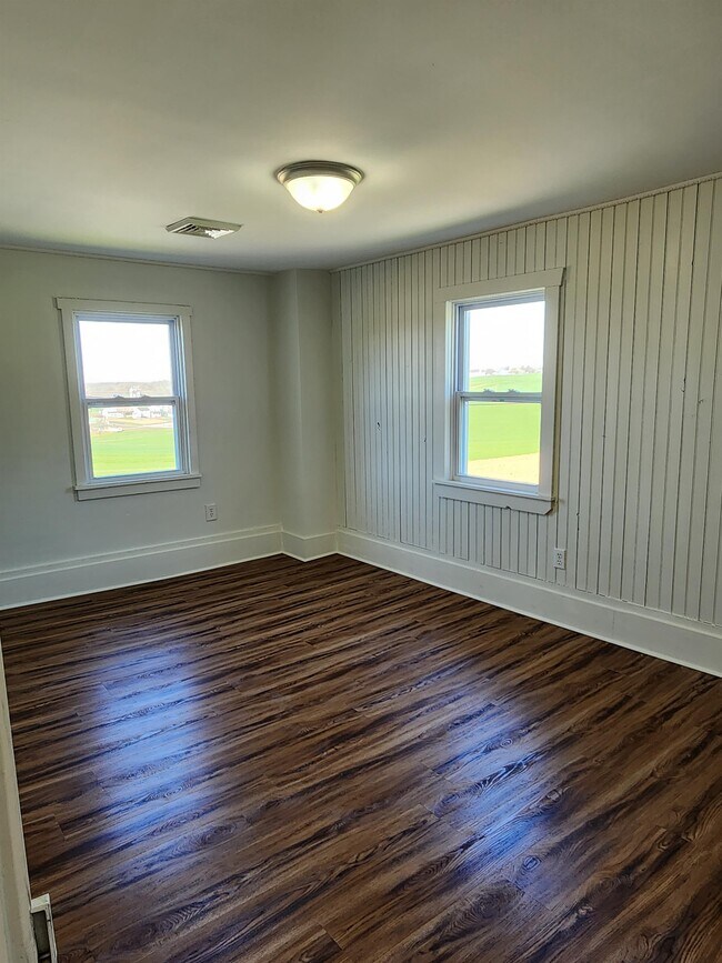 Building Photo - 53 Liberty Ln