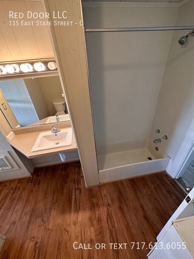 Building Photo - 115 E State St