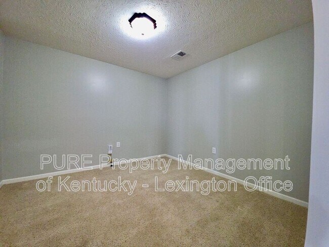 Building Photo - 2312 Remington Wy