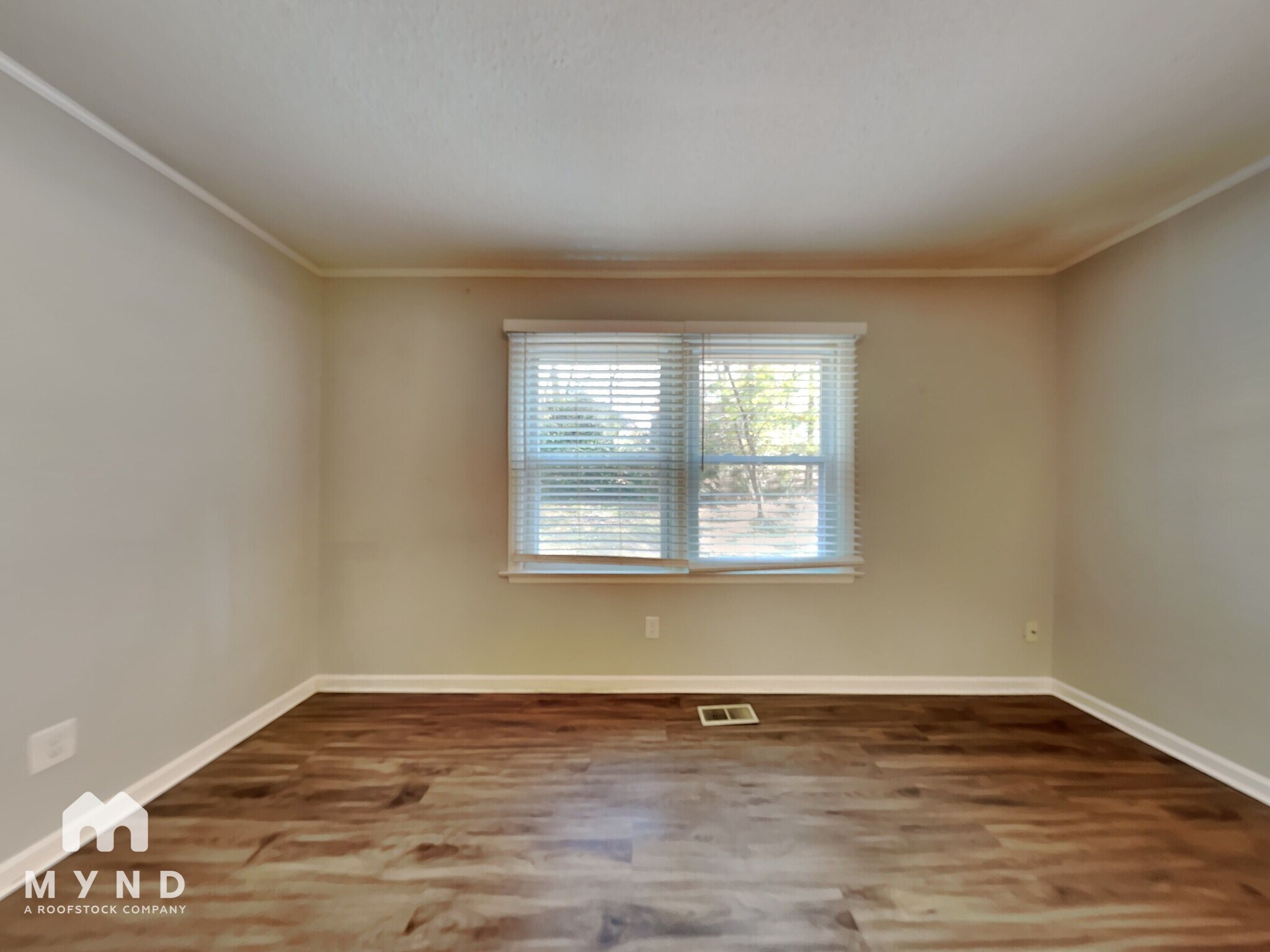 Building Photo - 108 Wellington Dr