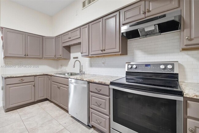 Building Photo - 9400 E Bay Harbor Dr