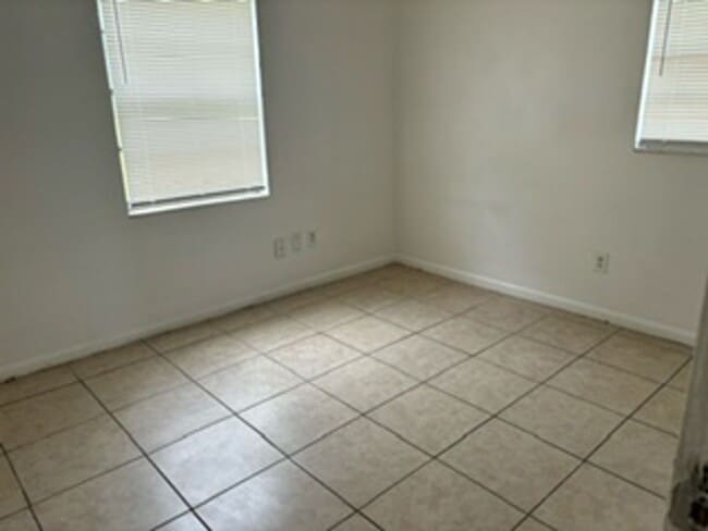 Building Photo - 8718 Ednam Pl