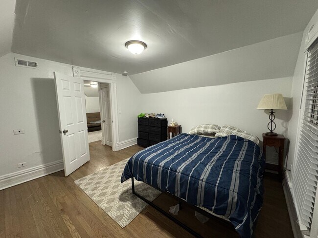 Building Photo - AM-Clifton LLC