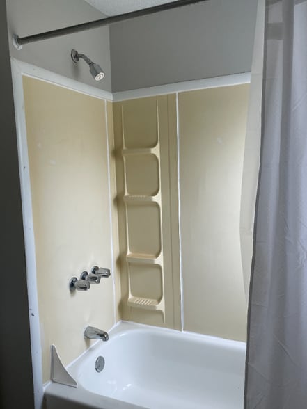 Building Photo - 90 E 8th Ave