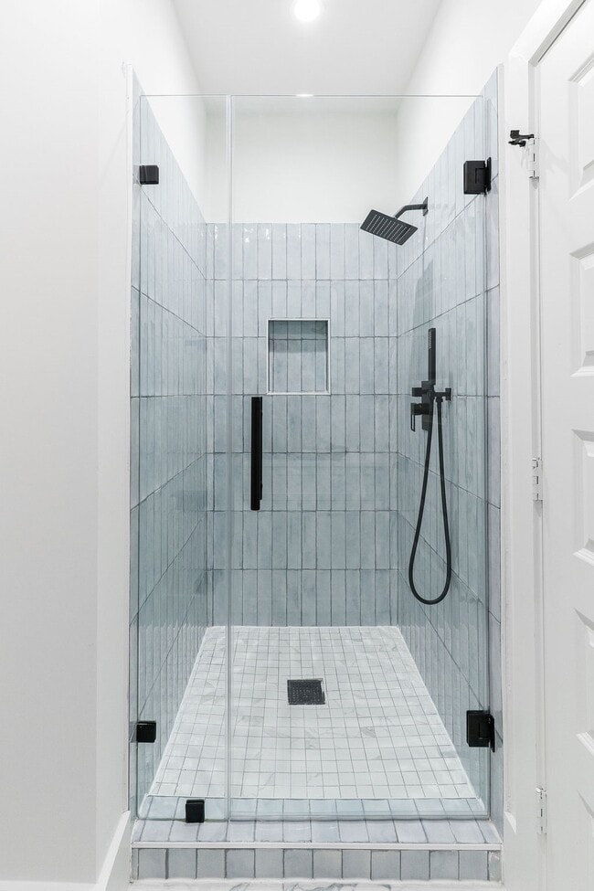 Building Photo - 5703 Dolores St