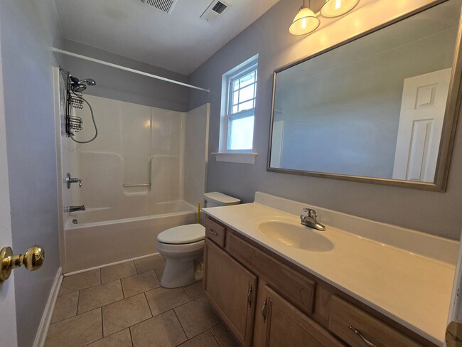 Building Photo - Minutes from Coast Guard Base, Large 2 Sto...