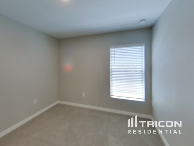Building Photo - 10029 RoseMary Leaf Ln