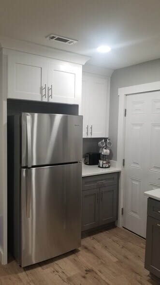 Kitchen - 2 Bigby St