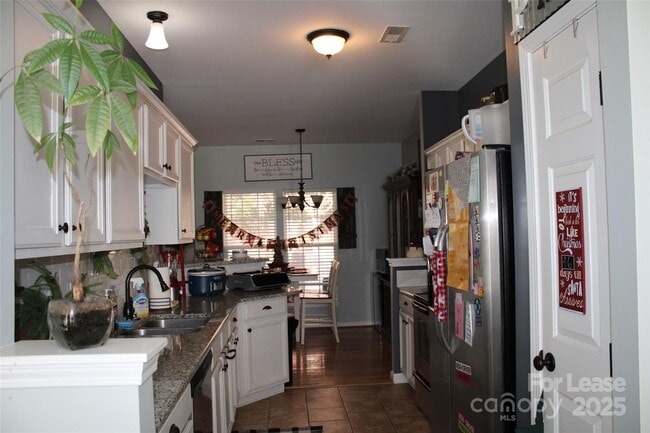 Building Photo - 9446 Cadman Ct