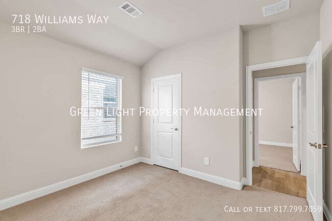 Building Photo - 718 Williams Wy