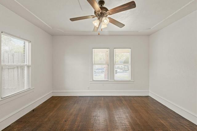 Building Photo - 929 S Rosemont Ave