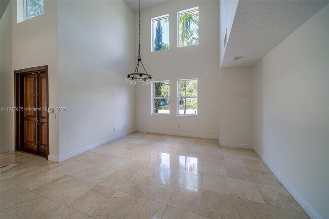 Building Photo - 11211 SW 82nd Pl