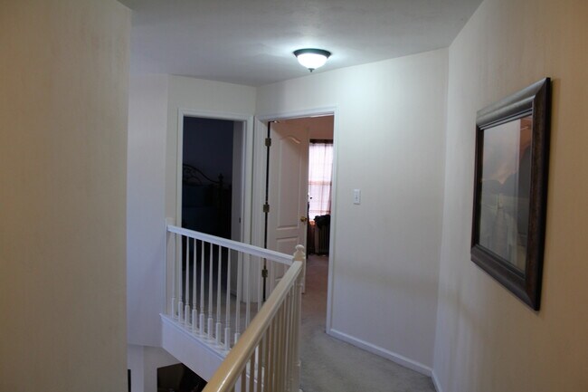 Building Photo - 4115 Bishops Pl