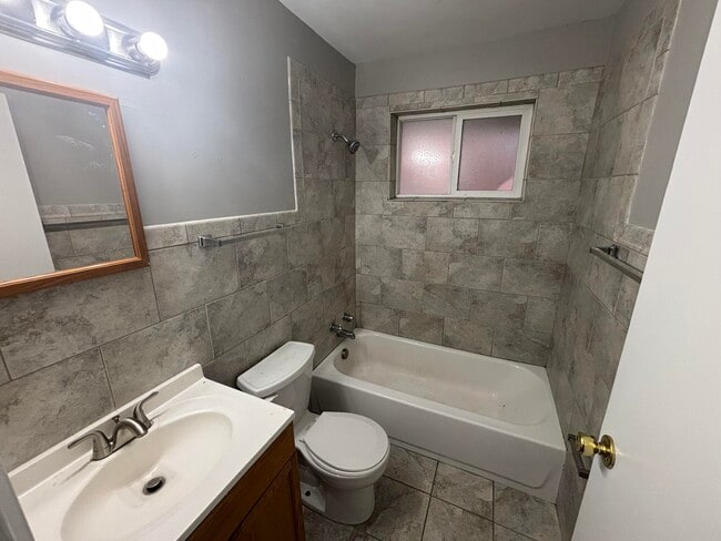 Building Photo - 1646 Maywick View Ln