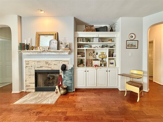 Building Photo - 176 S Holly Laurel Cir