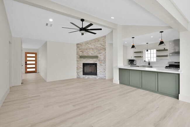 Building Photo - 6026 Willowbend Blvd