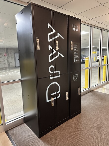 Dryy Drop Lockers - 1025 1st St SE