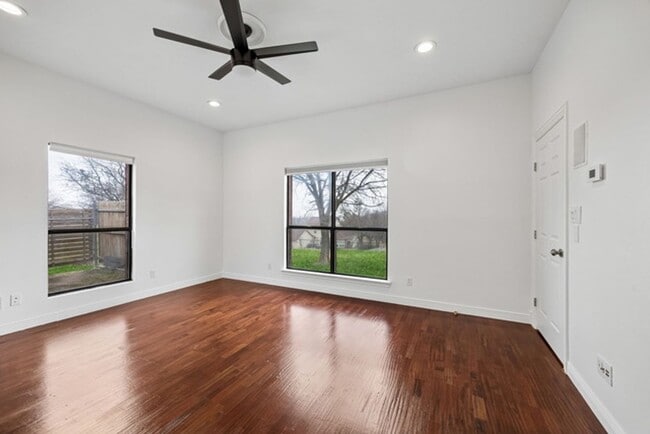 Building Photo - Stunning 4 bedroom 3.5 bath with office that sits on 1.5 acres in ALEDO ISD