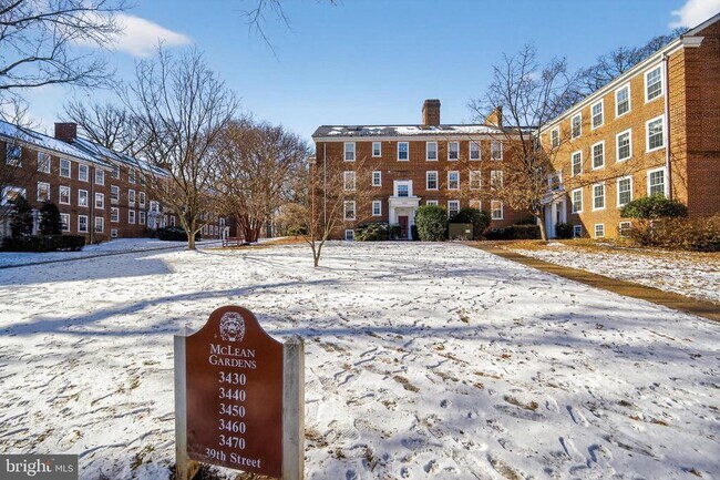 Building Photo - 3450 39th St NW