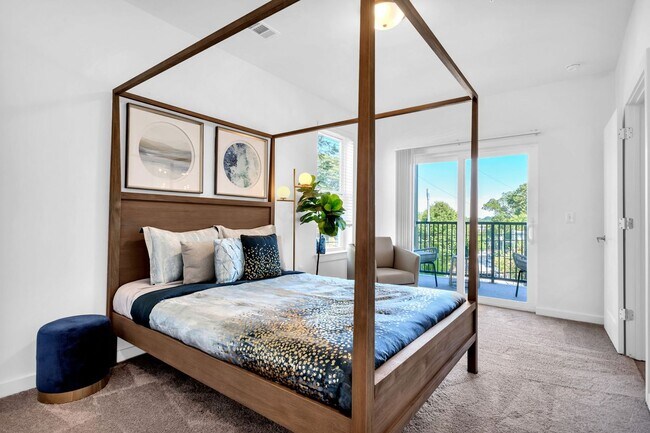 Building Photo - STUNNING MIDTOWN 2BED 2BATH