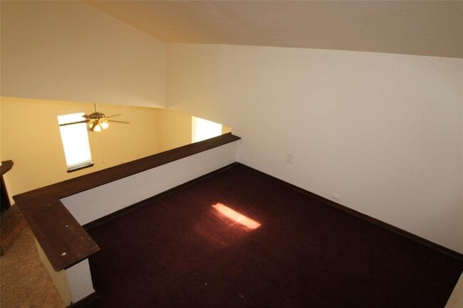 Building Photo - 904 Aspen Ct