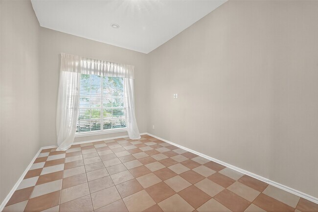 Building Photo - 11714 Peachwood Lake Dr