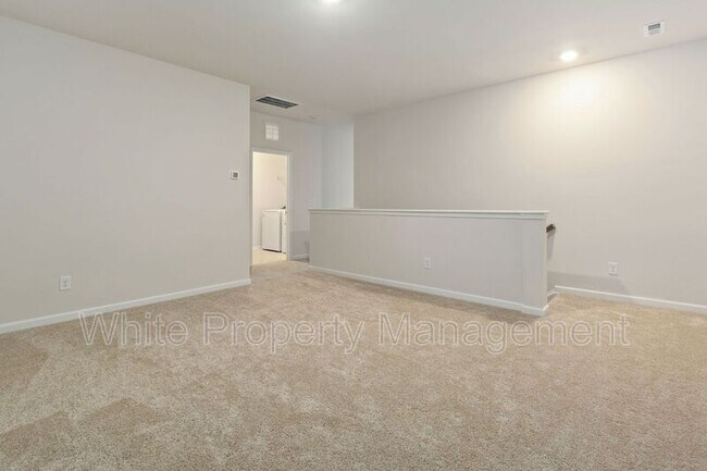 Building Photo - 3209 Glenn Hope Way