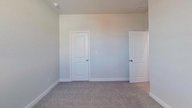 Building Photo - 1212 Sydney Ln