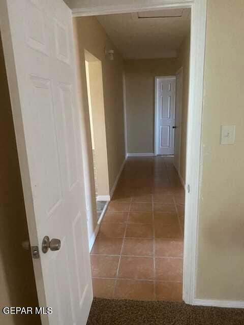Building Photo - 14633 Valentin Dr