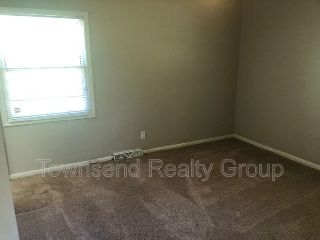 Building Photo - 4601 Somerdale Ln