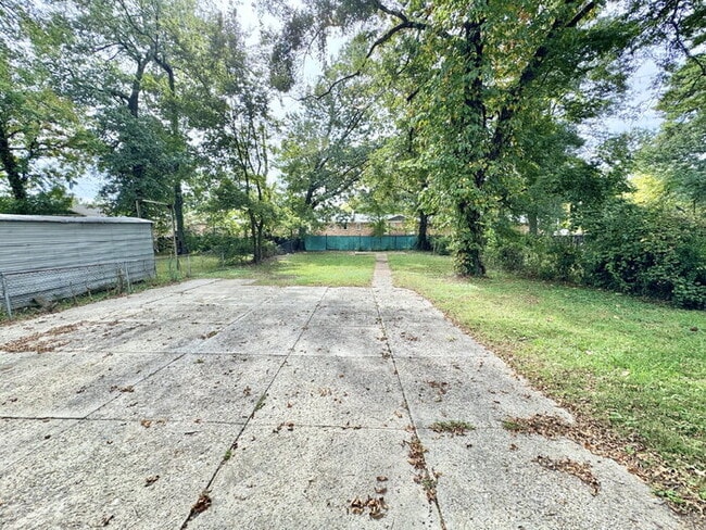 Building Photo - 1761 Winston Dr