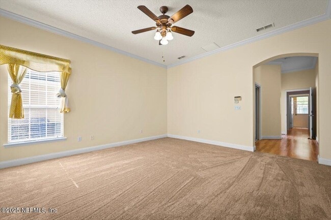 Building Photo - 1028 Meadow View Ln