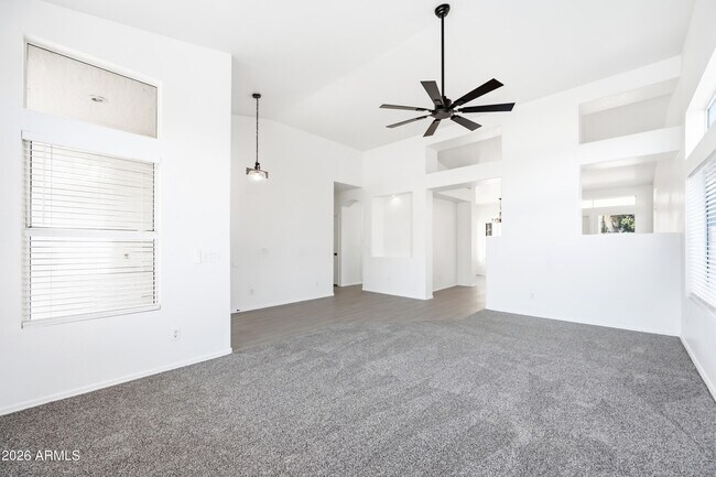 Building Photo - 1540 E San Remo Ave