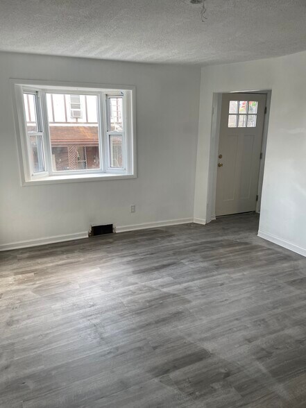 Living room - 115 Beckert St