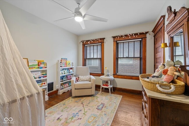 Building Photo - 963 Woodruff Pl W Dr