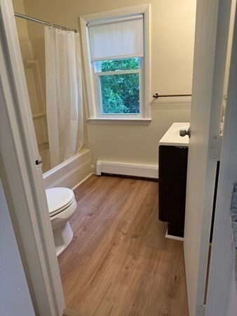 Building Photo - 23 Sunnyside Ave