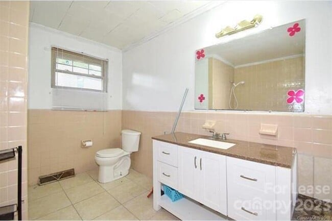 Building Photo - 49 Fenix Dr SW