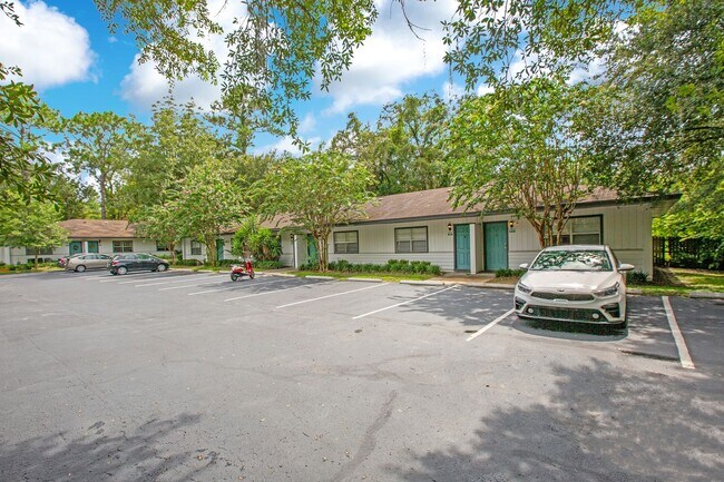 Interior Photo - Cypress Villas | 1 & 2 Bedroom Apartments ...
