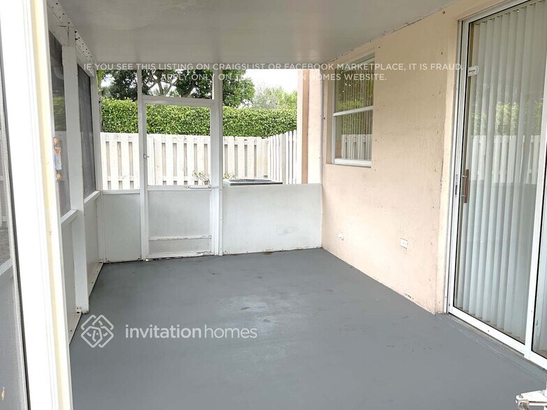 Building Photo - 1920 NW 78th Terrace