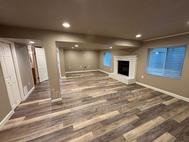Building Photo - 203 Saddlemountain Rd