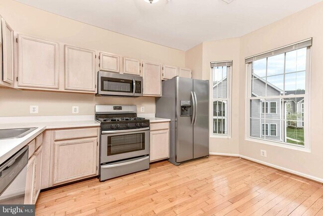 Building Photo - 46588 Drysdale Terrace