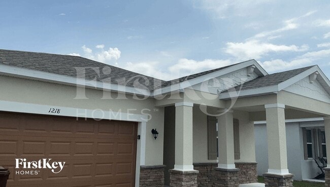 Building Photo - 1218 Ponca Rd