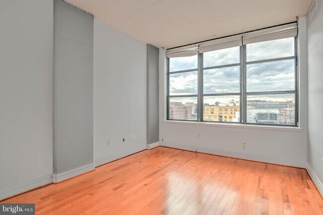Building Photo - 2020 12th St NW