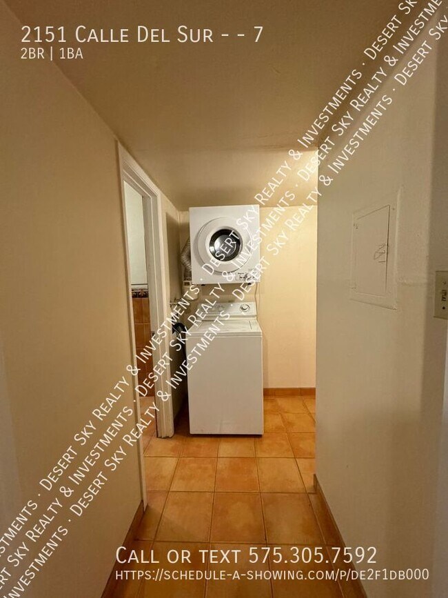 Building Photo - 2151 Calle Del Sur