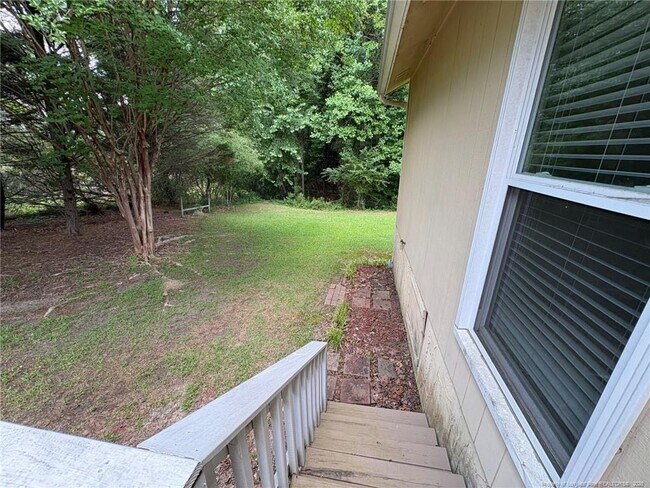 Building Photo - 491 Oates Dr