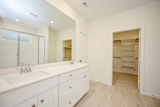 Building Photo - 6427 Seafoam Lake Dr